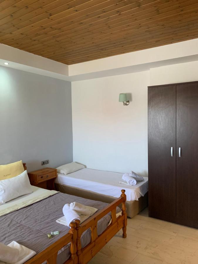 Platon Hotel Neoi Poroi Exterior photo